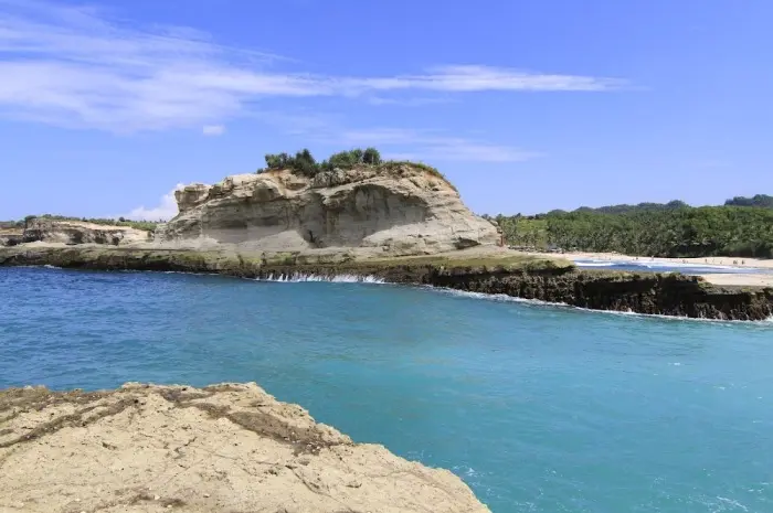 Beach Tours in Pacitan